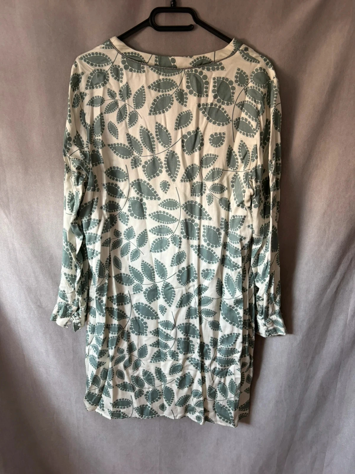 Vestido color crudo y verde talla 42 Charlise – photo 4